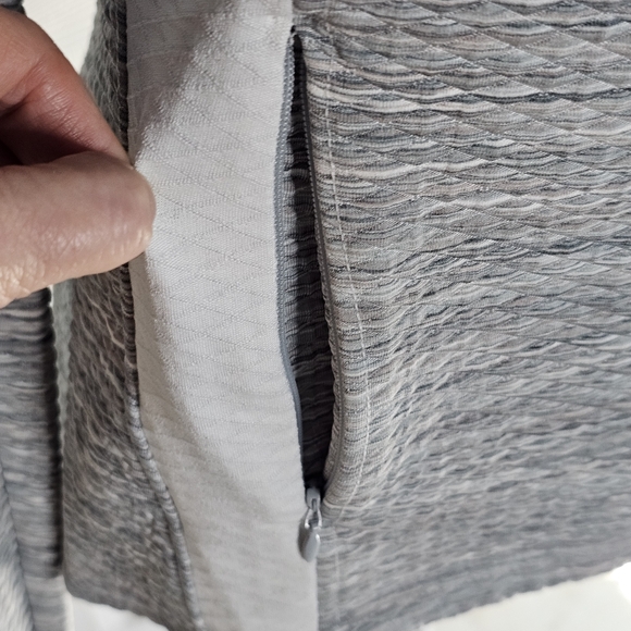 Athleta Gray and White Zip Up Hoodie Jacket Small EUC - Picture 11 of 15